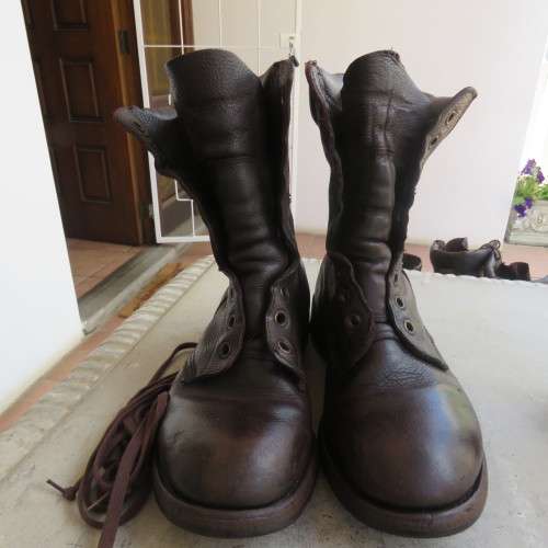 Pair SADF brown genuine leather army boots size 7. Army size 255W by DWS issued 2011. Good condition