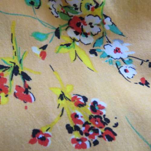 Very sweet little cropped mustard top with colourful floral posies. Size 36/12. By `Edition`. As new