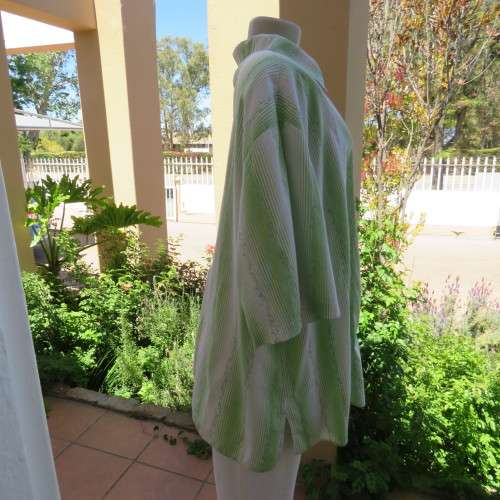 Casual short sleeve apple green and white shirt. Size 50/26. By `Rene Taylor`. New condition.