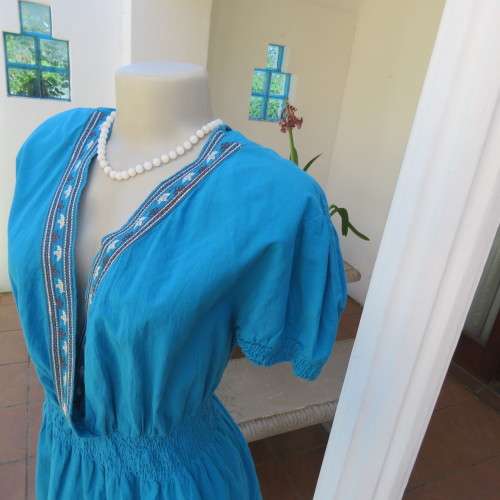 Azure blue creased 100% cotton capped sleeve top. Size 48/24 by `Insync`. Used but in good condition