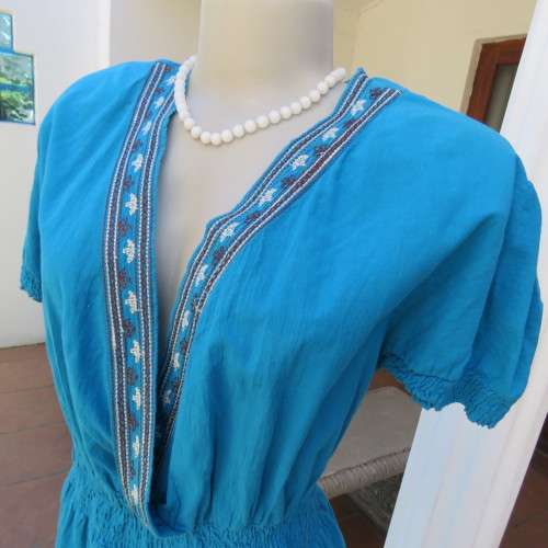 Azure blue creased 100% cotton capped sleeve top. Size 48/24 by `Insync`. Used but in good condition