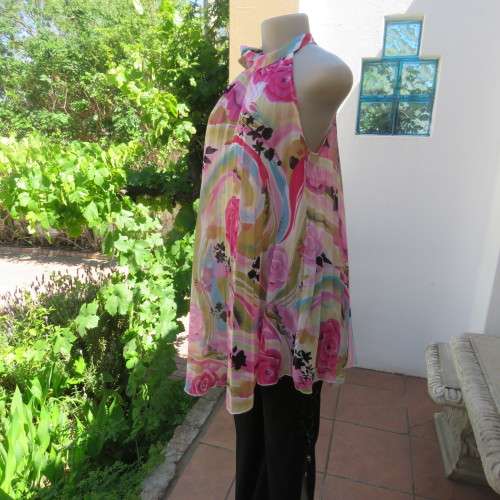 Fabulous permanent pleated high-neck long cheerful pink pattern top. Size 34/10. By `Image`. As new.