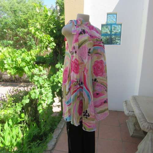 Fabulous permanent pleated high-neck long cheerful pink pattern top. Size 34/10. By `Image`. As new.