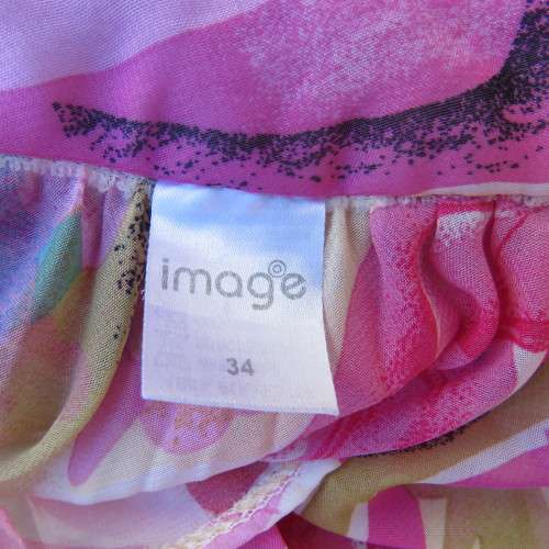 Fabulous permanent pleated high-neck long cheerful pink pattern top. Size 34/10. By `Image`. As new.