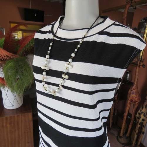 Maxi sleeveless dress in black and white horizintal stripes.Size 42/18 By URBAN COLLEGE