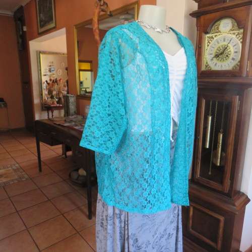 Seagreen owner made acrylic lace open hanging cover up top. Size 46 to 48. Elbow length. As new.