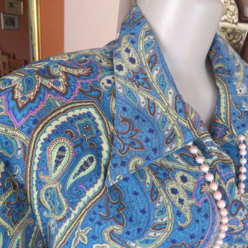 As new short sleeve top in blues, yellow, lilac and brown paisley designs. Size 46/22 by IMAGEMAKERS