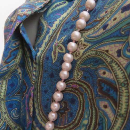 As new short sleeve top in blues, yellow, lilac and brown paisley designs. Size 46/22 by IMAGEMAKERS