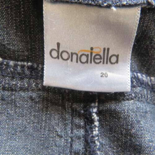 Denim skirt in bluegrey colour and white stitching by DONATELLA in size 44/20.