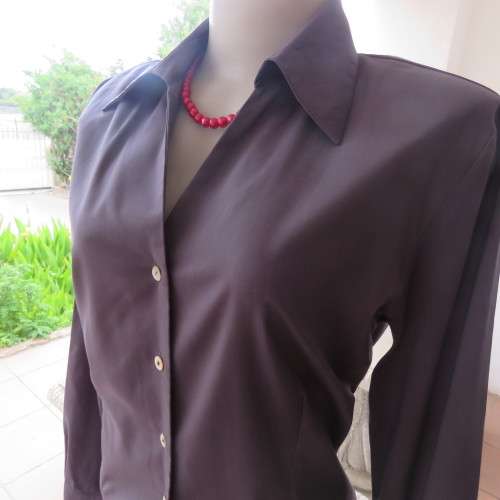 Fabulous Fossil grey long sleeve top by WOOLWORTHS in size 36/12. Cuffed sleeves. As new.