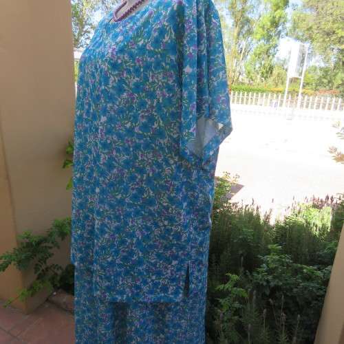 Smart vintage floral dress in cool blue and green colours.Overlay top. By TORY FASHIONS.By 48/24