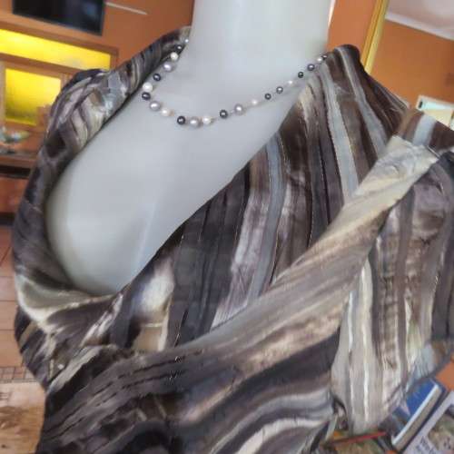 Glamour capped sleeve top with diagonal stripes in black,beige and brown with gold thread.Size 36/12