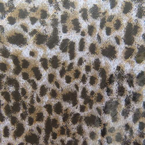 DONNA CLAIRE slip me over long animal print V neck top with elbow length sleeves. Size 44/20