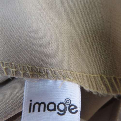 Make a statement in this sand colour pencil skirt with pleated border.Bandless.Size 34/10.Good cond.