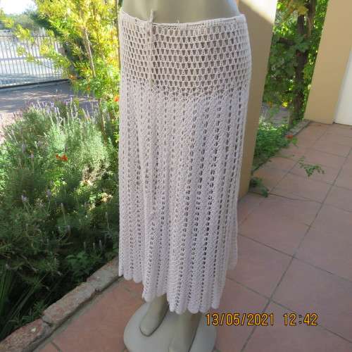 One of a kind hand crochet 2 piece cotton yarn outfit.A-line fully lined skirt.Loose top.Size 36/38