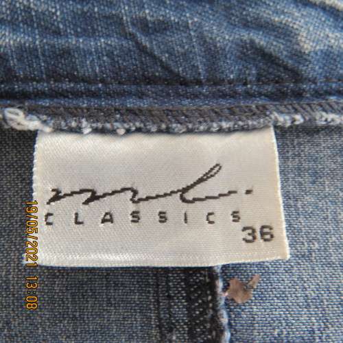 Blue fashion denim skirt in 100% cotton by ML Classics size 36/12.Embellished border. As new.