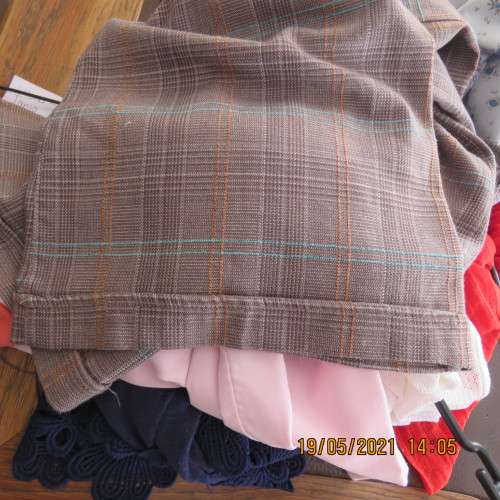 Easy to wear low rise check bootcut pants in poly/rayon stretch. By INSTINCT size 36 to 38.As new