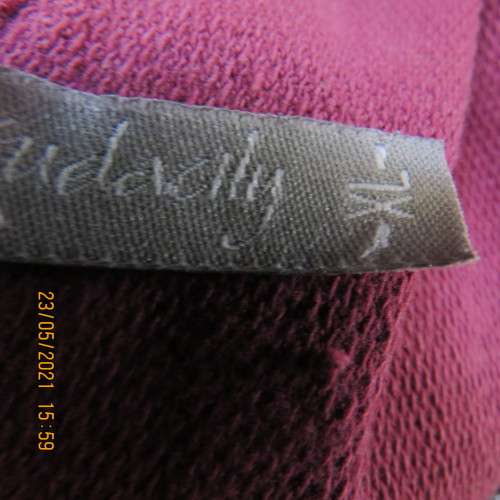Maroon long sleeve slip over AUDACITY slip over 100% cotton top with black/silver DO IT logo.Size 40