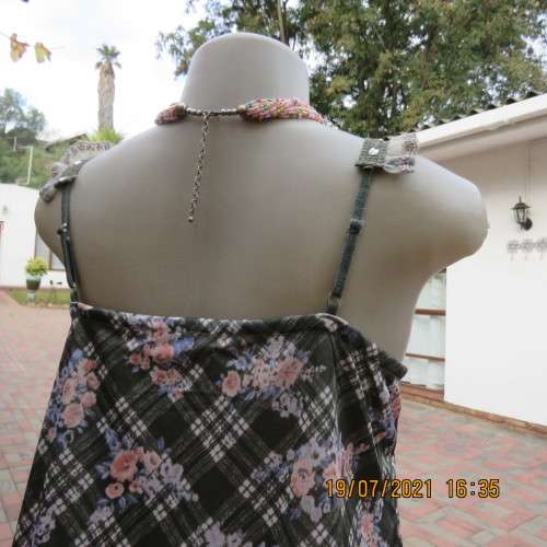 Summer olive green-cream check with blue-peach flowers.Adjustable straps.Size 34.As new