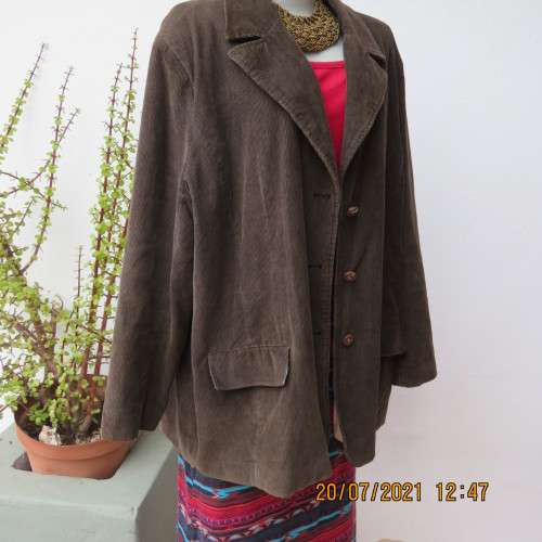 Carob brown corduroy fully lined long sleeve jacket. Size 48/24 by DONNA CLAIRE. New condition.