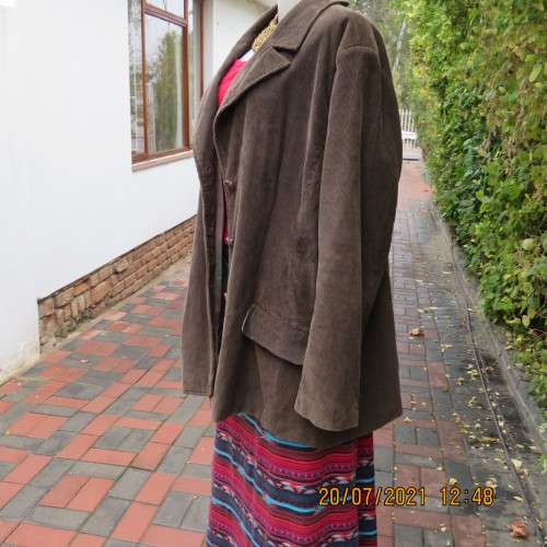 Carob brown corduroy fully lined long sleeve jacket. Size 48/24 by DONNA CLAIRE. New condition.