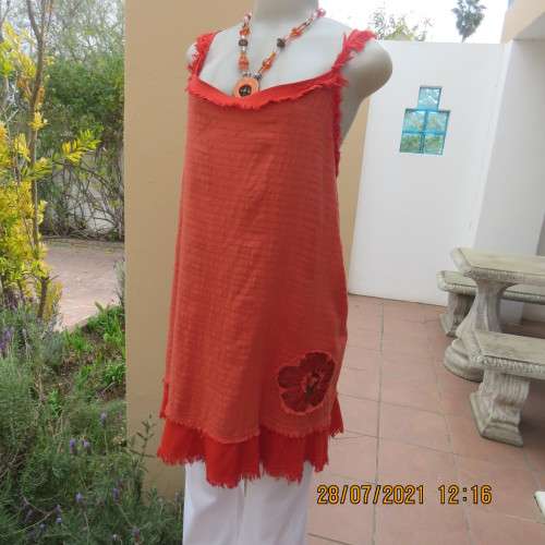 Cool summer strappy top by ANT WEAR size 44/20 in burnt orange 100% cotton. Ruffled edging.
