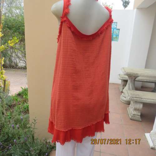 Cool summer strappy top by ANT WEAR size 44/20 in burnt orange 100% cotton. Ruffled edging.