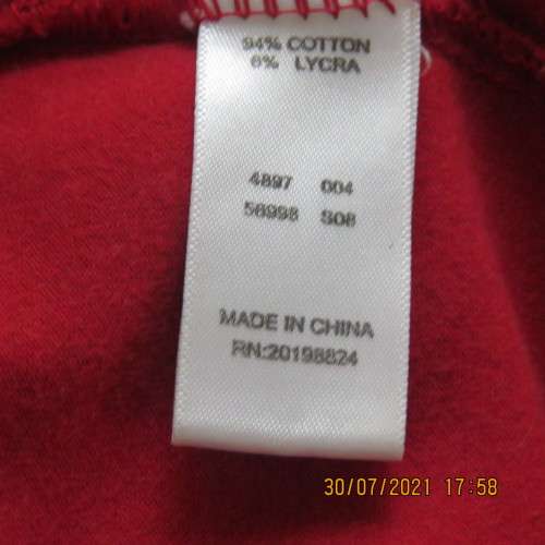 Get noticed in this racy red sexy capped sleeve lycra/cotton top by IDENTITY size 36/12.As new