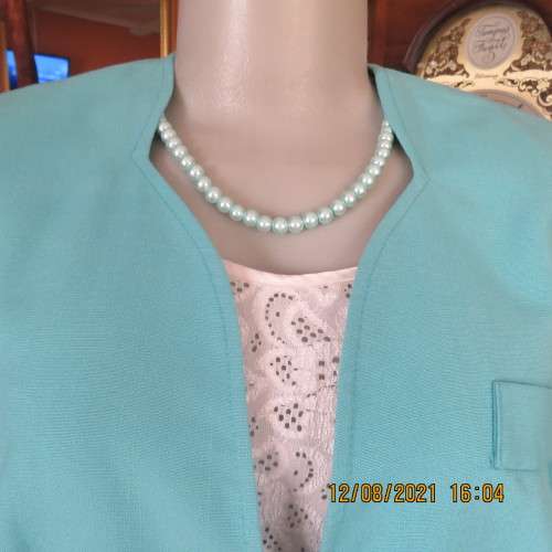 Fresh aquamarine colour short sleeve jacket  with sweetheart neckline by KARISMA size 36/12.As new