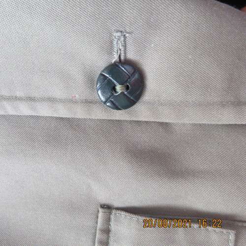 Ultimate in quality!.STERLING men`s Medium jacket in pale army green.Cotton outer - corduroy inner.