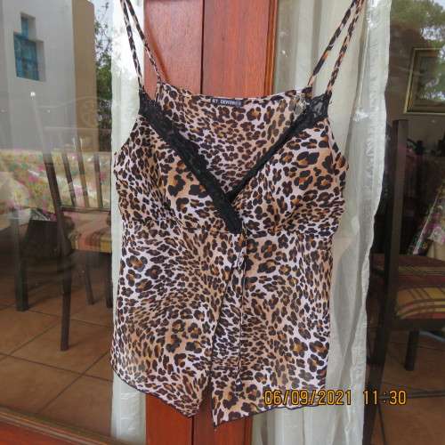 Animal print sexy top by RT Denim, size 30/6, adjustable thin straps, fold over bust