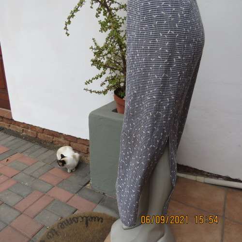 Maxi length skirt in black and white check polycotton/rayon fabric. By FOSCHINI size 38/14. As new