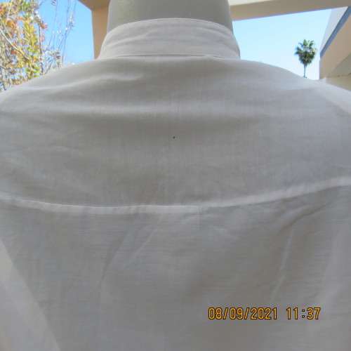 Amazing late 80`s vintage long sleeve cream blouse by WOOLWORTHS size 44/20 in silk+cotton. As new