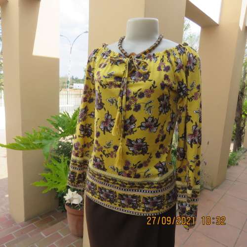 Feminine mustard yellow off the shoulder long sleeve top with crimson.maroon flowers.Size 32 to 34.