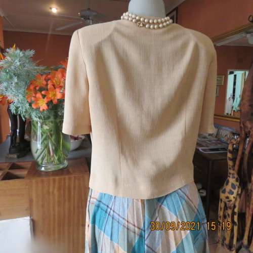 Get bonus fashion points ! Caramel colour short top / jacket from LOVERICH  UK size 36 to 38.As new