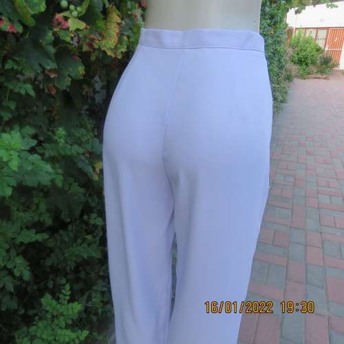 Smart soft lilac colour dress pants with straight legs,high waist and no pockets.Size 38/14 .As new