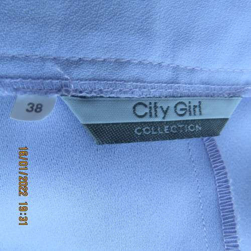 Smart soft lilac colour dress pants with straight legs,high waist and no pockets.Size 38/14 .As new