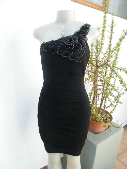 Amazing black bodycon one shoulder size 32/8 dress with black floral/silver decoration.By TRUWORTHS.