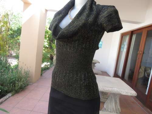 All that glitters!! Black acrylic knitted capped sleeve top with gold thread.Amazing collar.Size 38