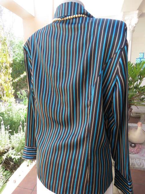 Fabulous long sleeve striped top in brown,cream and tuequoise.Size 48/24 by JUDY`S PRIDE.Button down