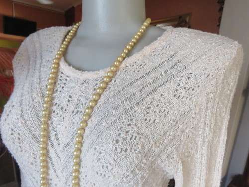 Timeless acrylic knit 70`s rich cream dress by VERONA. Elbow length sleeves.Size 36/12.As new