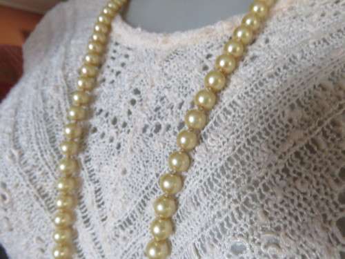 Timeless acrylic knit 70`s rich cream dress by VERONA. Elbow length sleeves.Size 36/12.As new