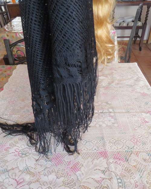 Chic fringed triagle wrap in mesh look with floral pattern and border. 150cm x 125cm x 125cm. As new