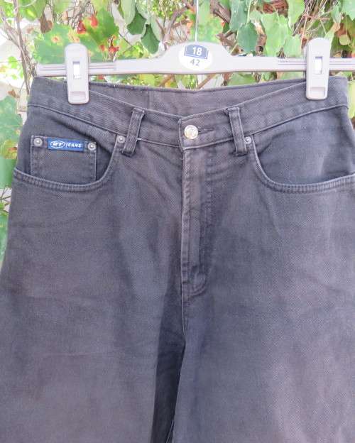 Men`s black baggy high waisted size 32 jeans by RT JEANS.Washed out look.100% cotton.