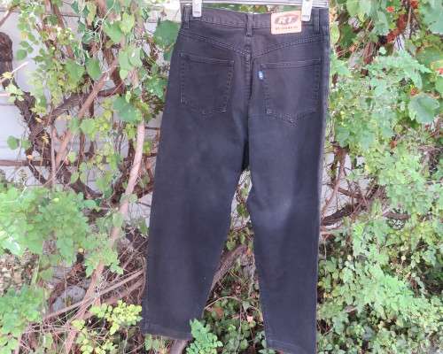 Men`s black baggy high waisted size 32 jeans by RT JEANS.Washed out look.100% cotton.