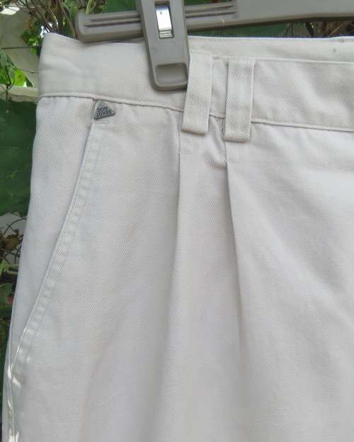 Men`s high quality DOW JONES and CO beige pants size 36. 100% cotton chino.Pleats on front.As new
