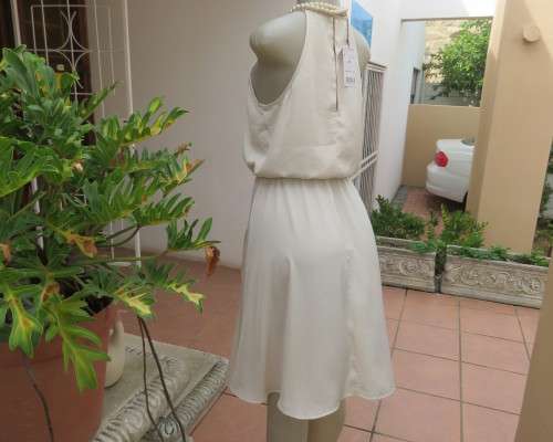 Stunning cream silky polyester evening/spec.occasion strappy dress by MNG(MANGO) size 36/12.New