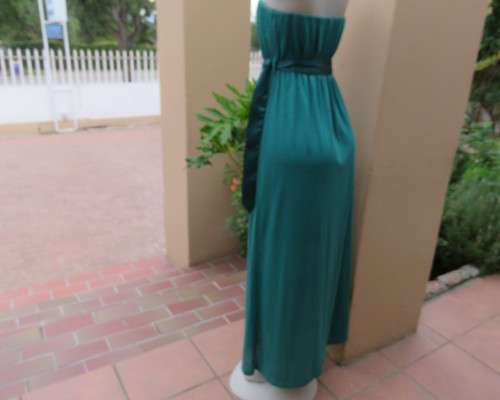 Fabulous strapless jade colour maxi dress fully lined size 34/10.Elasticated waist.Satin belt.As new