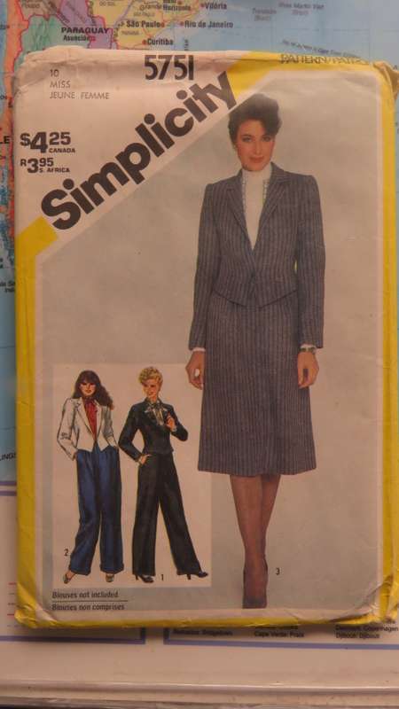 Sewing pattern by SIMPLICITY 5751 for stylish pants,skirt and jacket. Size 8 to 16 As new