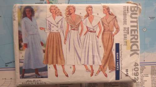 BUTTERICK 4092 sewing pattern for 2 pants,skirt and jackets. Size 6 to 20.Good condition.